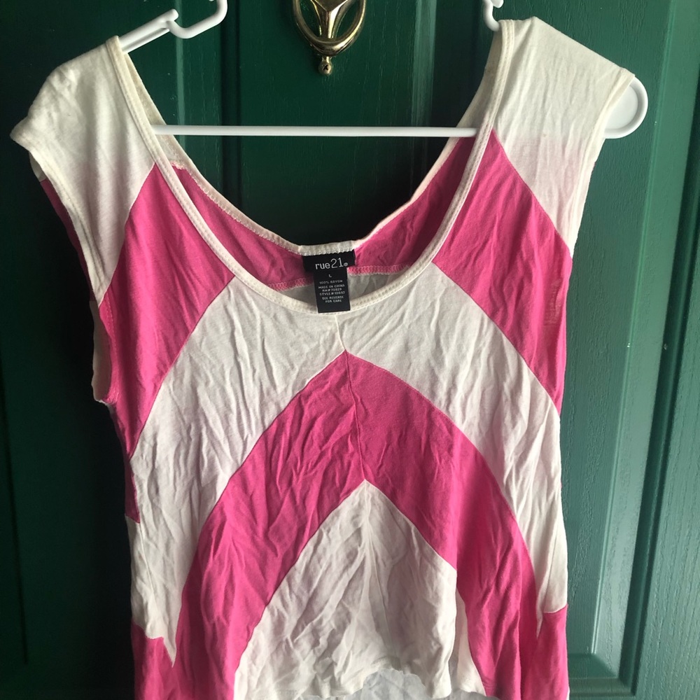Chevron top
